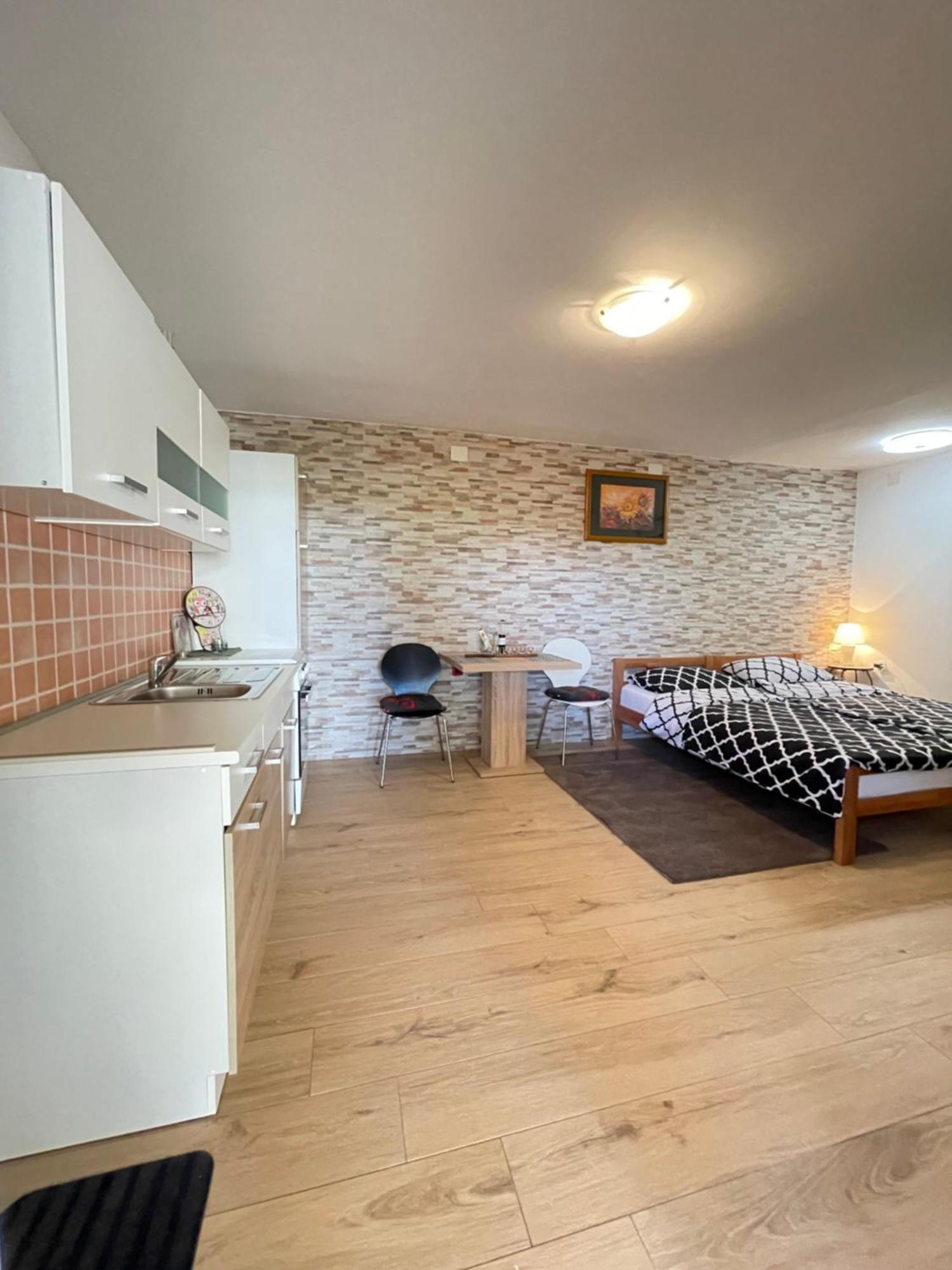 Apartment Mika Пула Екстериор снимка