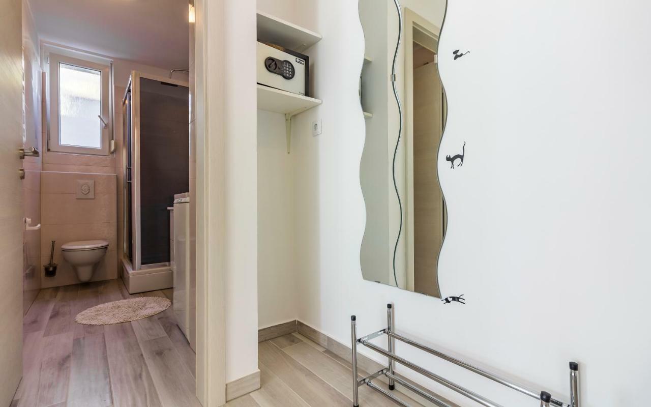 Apartment Mika Пула Екстериор снимка