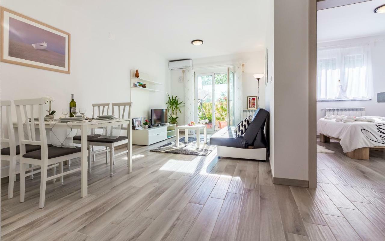Apartment Mika Пула Екстериор снимка