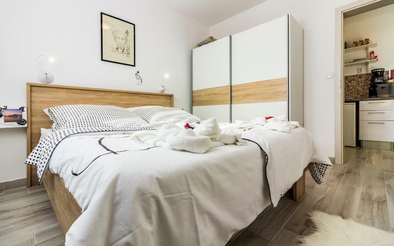 Apartment Mika Пула Екстериор снимка
